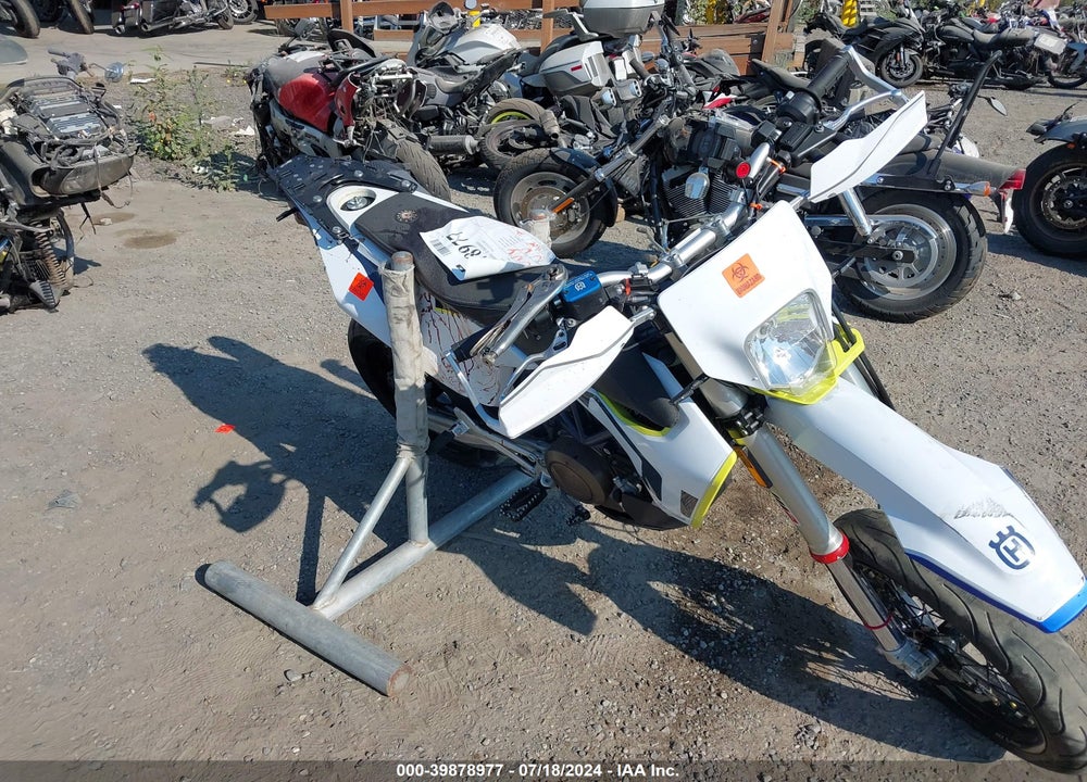 2020 HUSQVARNA 701 ENDURO VIN: VBKUEV403LM775494