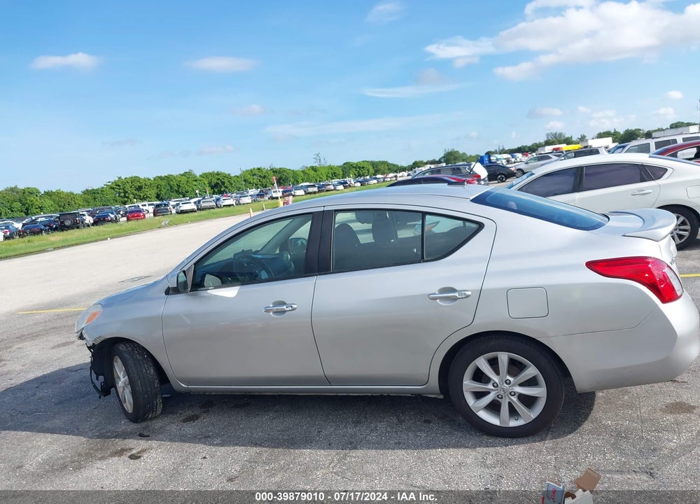 2014 NISSAN VERSA 1.6 SL VIN: 3N1CN7AP0EL876924