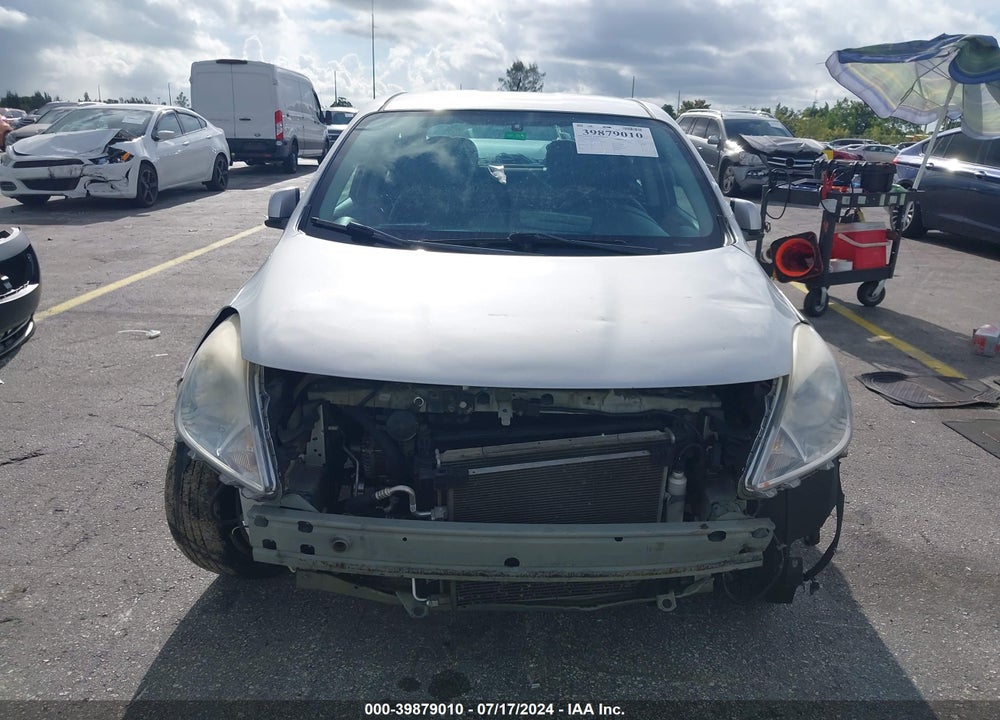 2014 NISSAN VERSA 1.6 SL VIN: 3N1CN7AP0EL876924