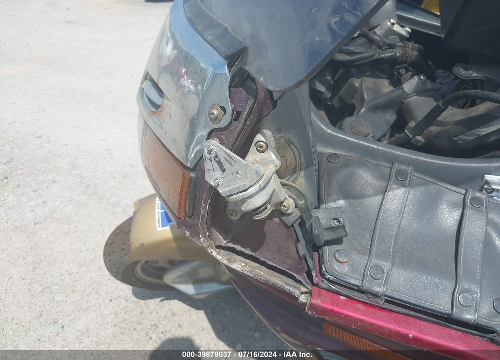 1990 HONDA GL1500 VIN: 1HFSC2205LA200742