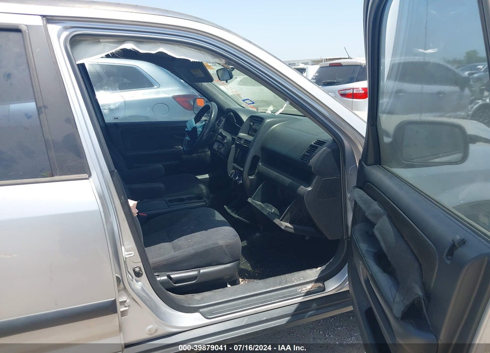 2005 HONDA CR-V LX VIN: JHLRD68595C020447