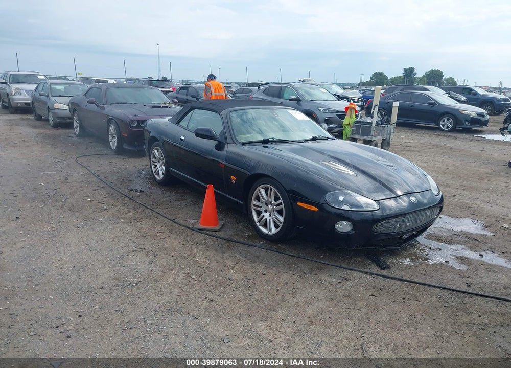 2005 JAGUAR XKR VIN: SAJDA42B653A40985