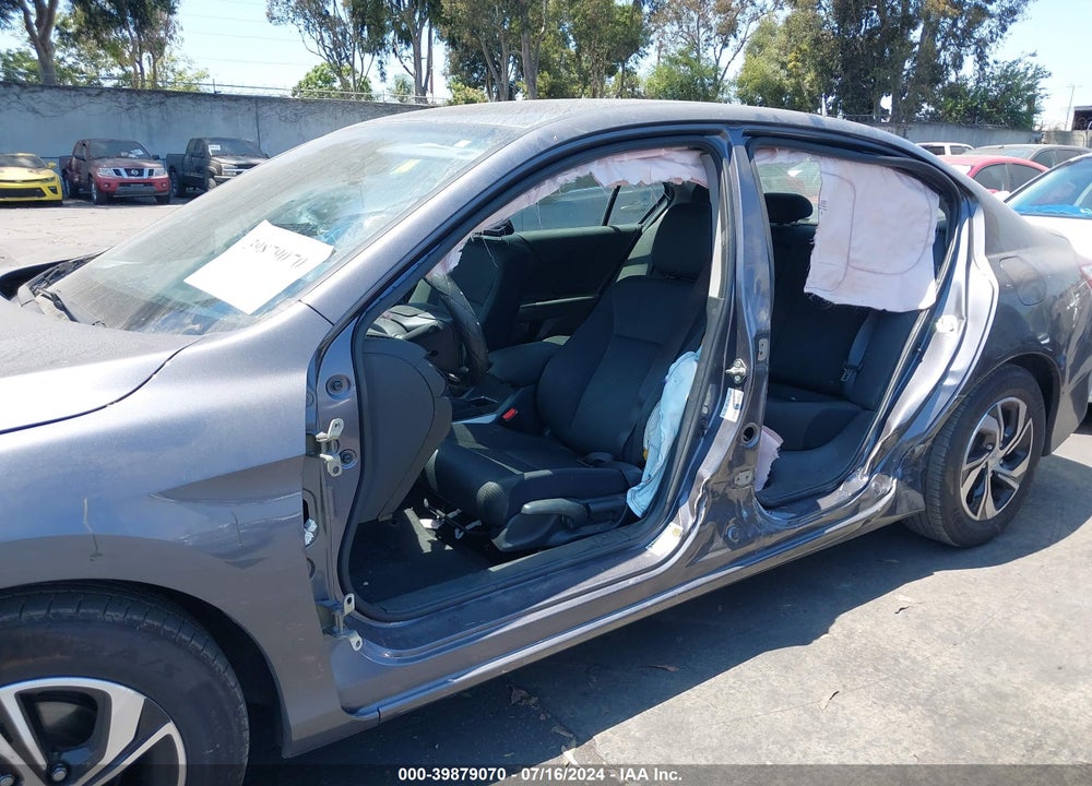 2017 HONDA ACCORD VIN: 1HGCR2F34HA257069