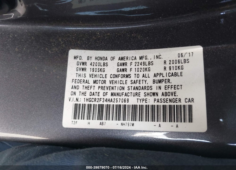 2017 HONDA ACCORD VIN: 1HGCR2F34HA257069