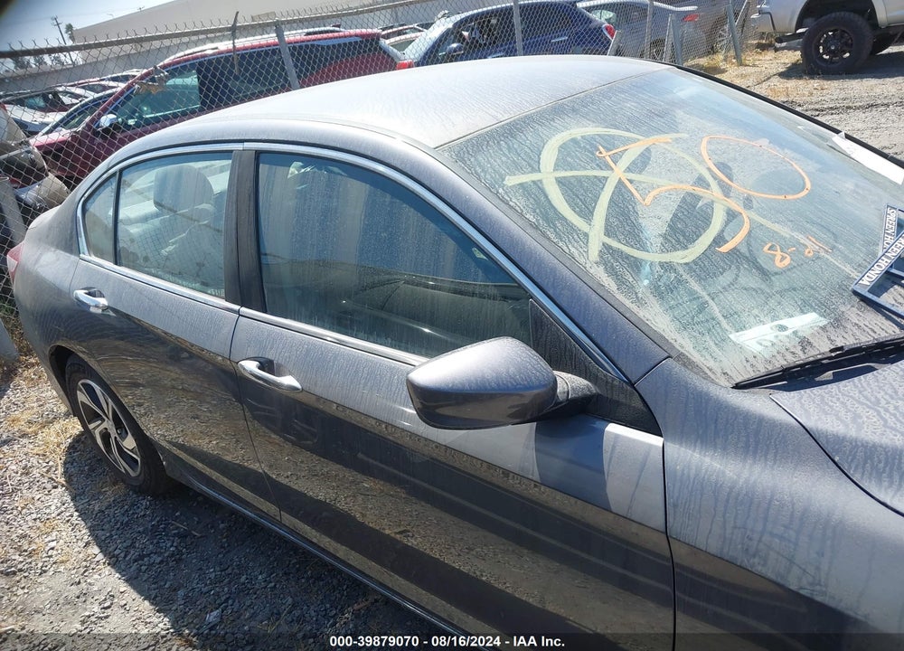 2017 HONDA ACCORD VIN: 1HGCR2F34HA257069