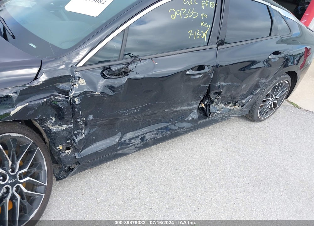 2022 KIA K5 GT VIN: 5XXG44J88NG096710