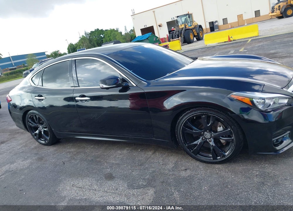 2015 INFINITI Q70 3.7 VIN: JN1BY1AP4FM540975