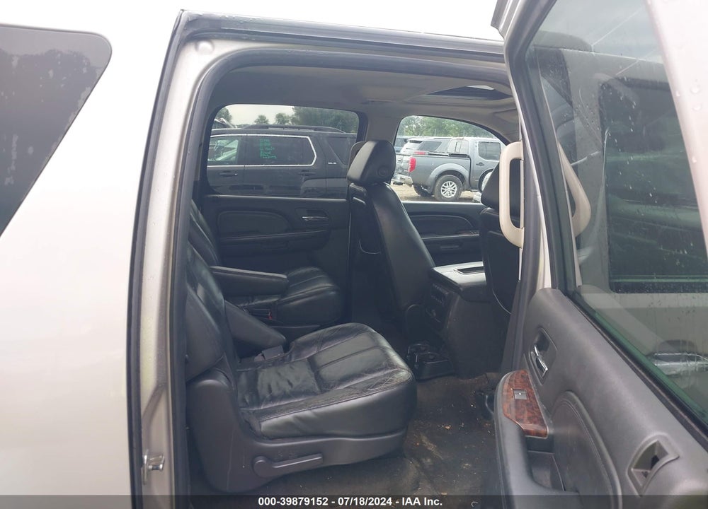 2008 GMC YUKON XL 1500 DENALI VIN: 1GKFK66888J114990
