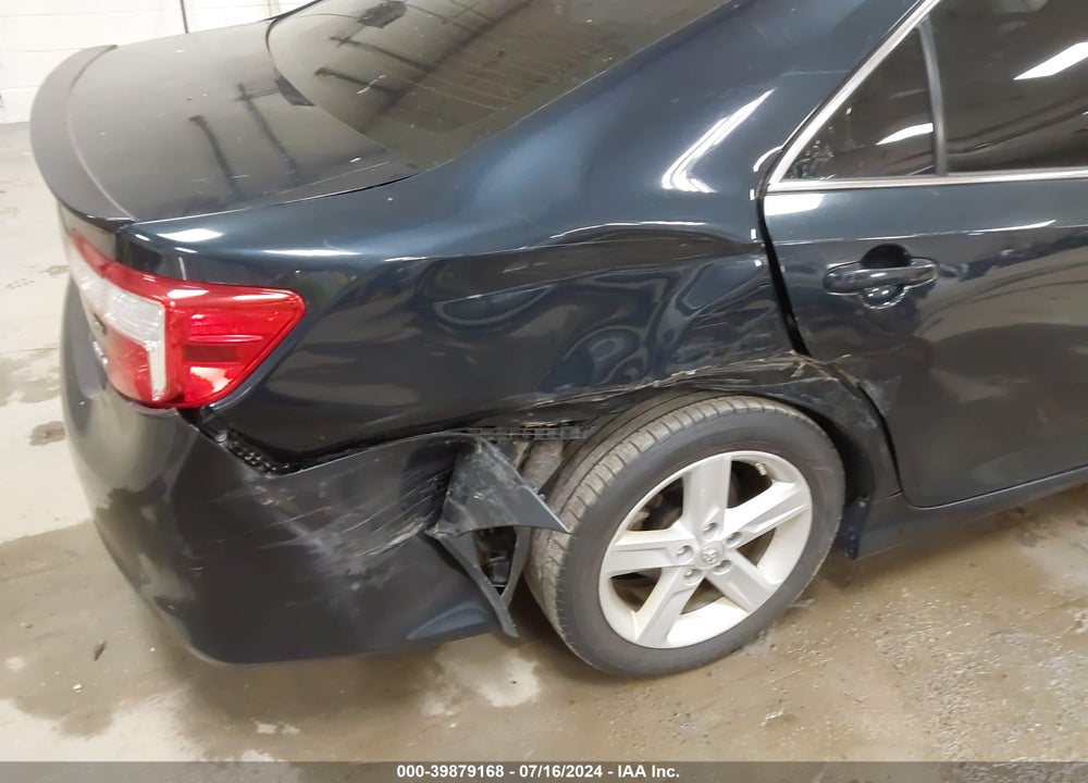 2014 TOYOTA CAMRY HYBRID SE LIMITED EDITION VIN: 4T1BD1FK9EU121813