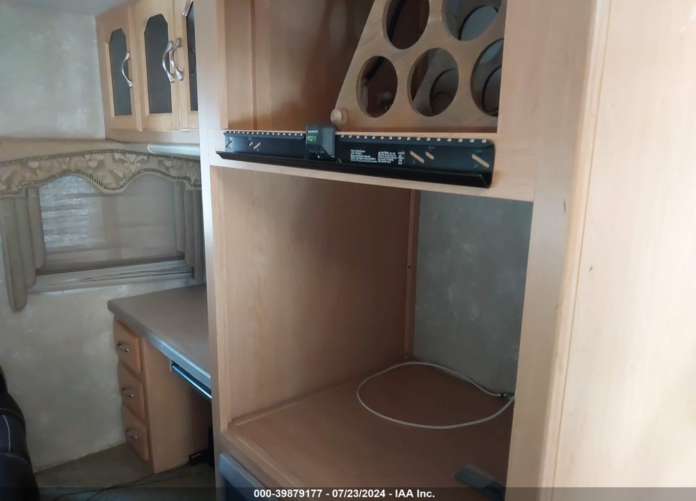 2004 COACHMEN TRAVEL VIN: 1TC3B255241307682