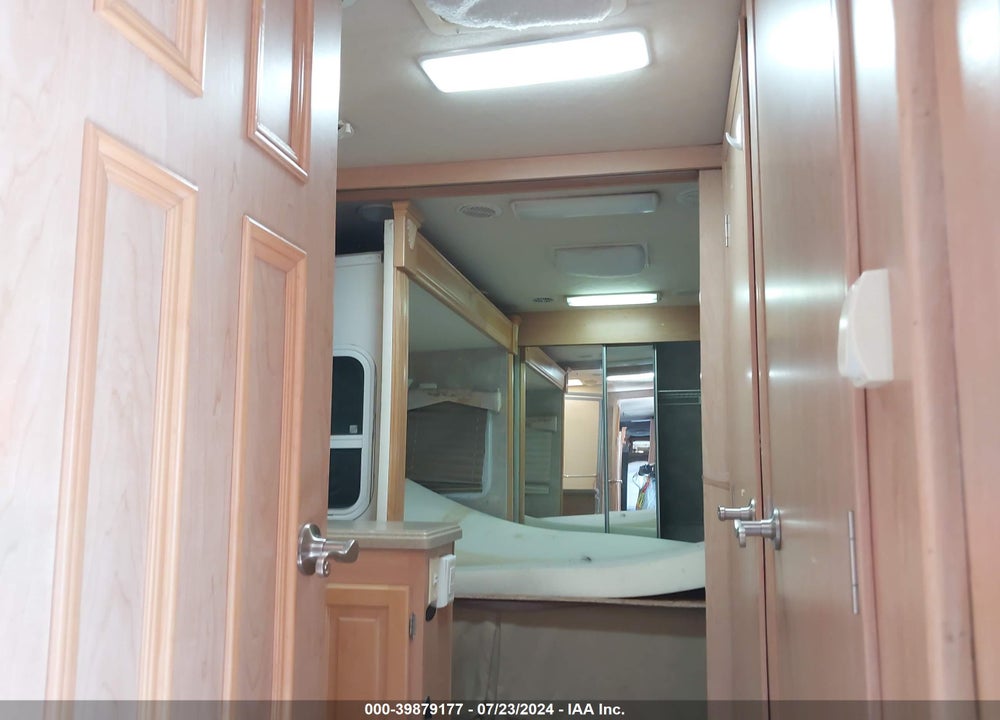 2004 COACHMEN TRAVEL VIN: 1TC3B255241307682