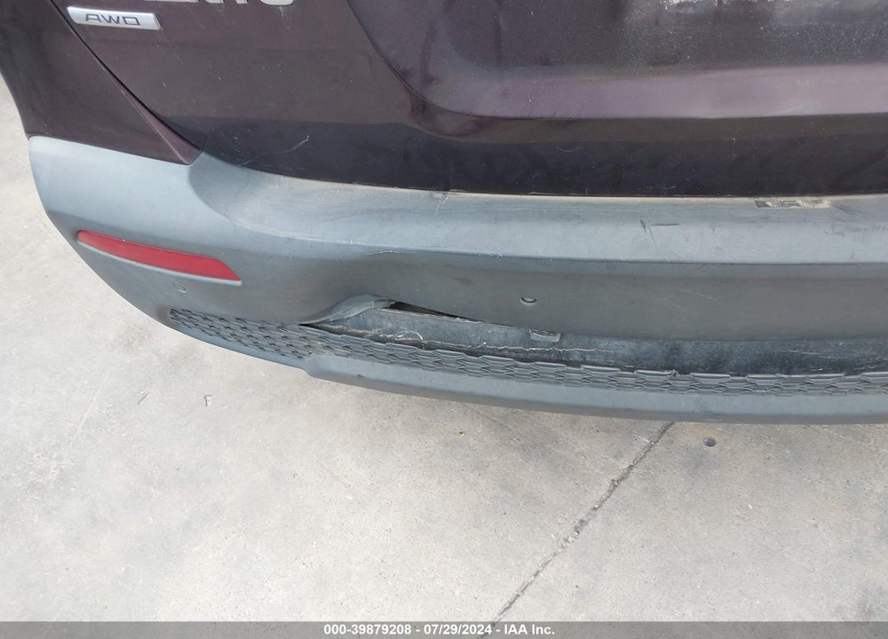 2011 KIA SORENTO LX VIN: 5XYKTCA10BG109015