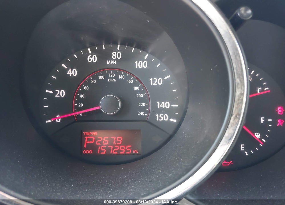 2011 KIA SORENTO LX VIN: 5XYKTCA10BG109015