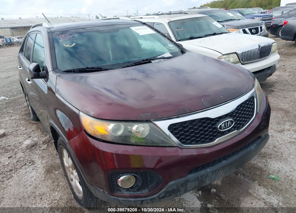 2011 KIA SORENTO LX VIN: 5XYKTCA10BG109015