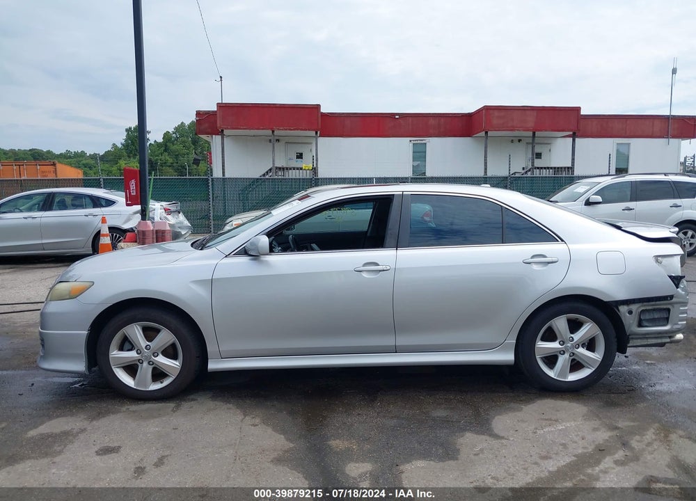 2011 TOYOTA CAMRY SE VIN: 4T1BF3EK9BU630030
