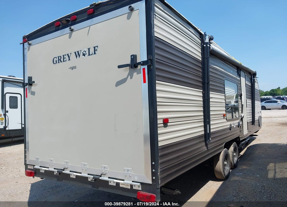 2017 FOREST RIVER GREY WOLF 26RR VIN: 4X4TCKB28HK043462