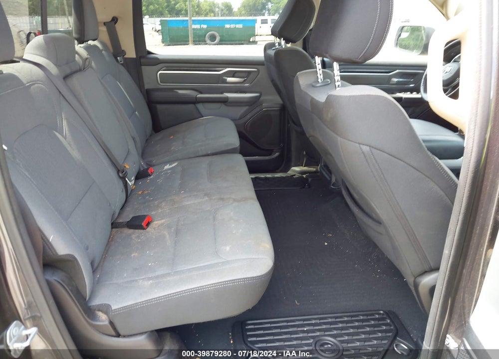 2019 RAM 1500 VIN: 1C6RREFT4KN531405