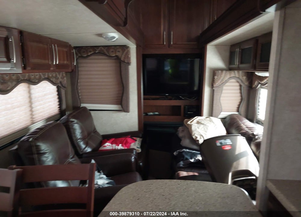 2015 KEYSTONE OTHER VIN: 4YDF33826F2500411