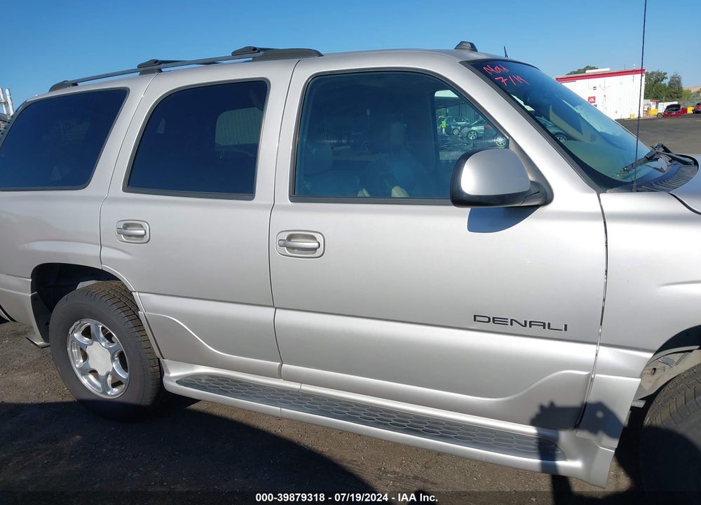 2004 GMC YUKON DENALI VIN: 1GKEK63U04J250568