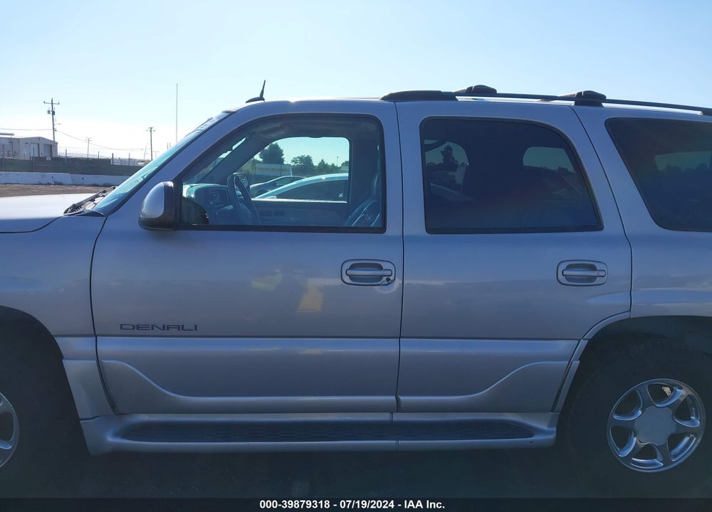2004 GMC YUKON DENALI VIN: 1GKEK63U04J250568