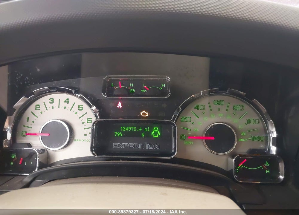 2010 FORD EXPEDITION XLT VIN: 1FMJU1G59AEA43350