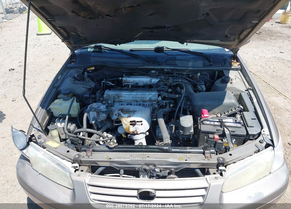 1999 TOYOTA CAMRY LE VIN: 4T1BG22K3XU478393
