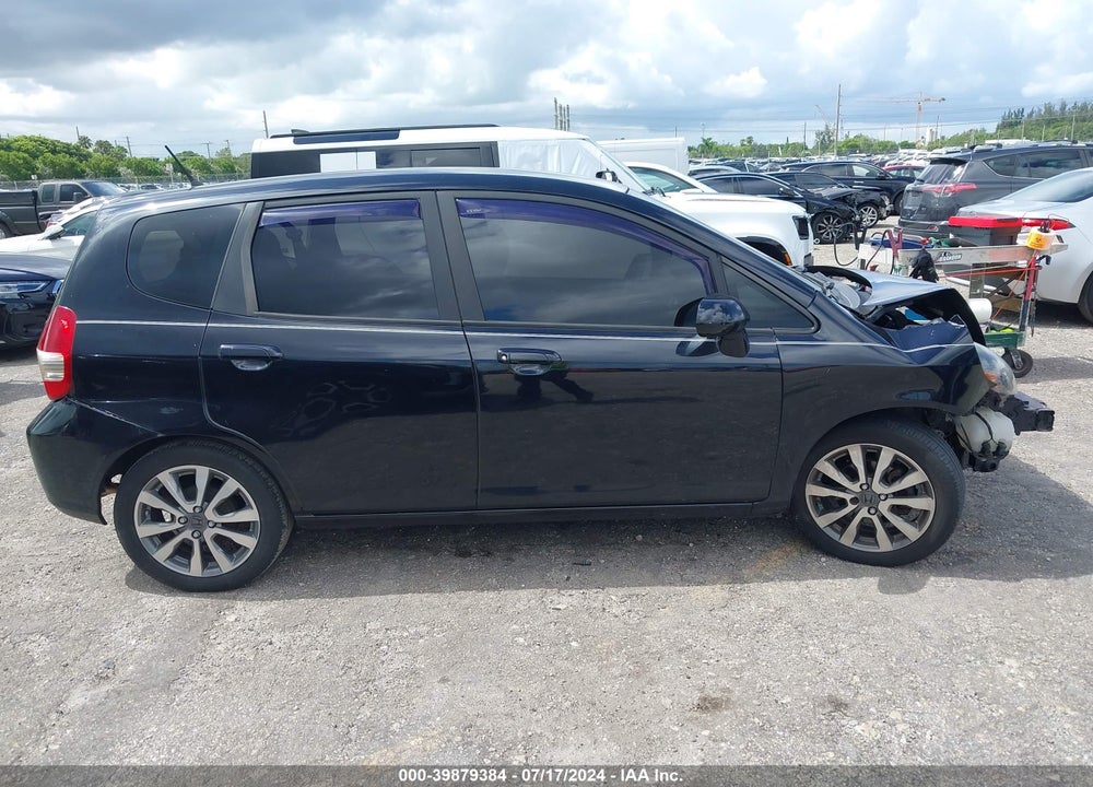 2008 HONDA FIT VIN: JHMGD38498S044203