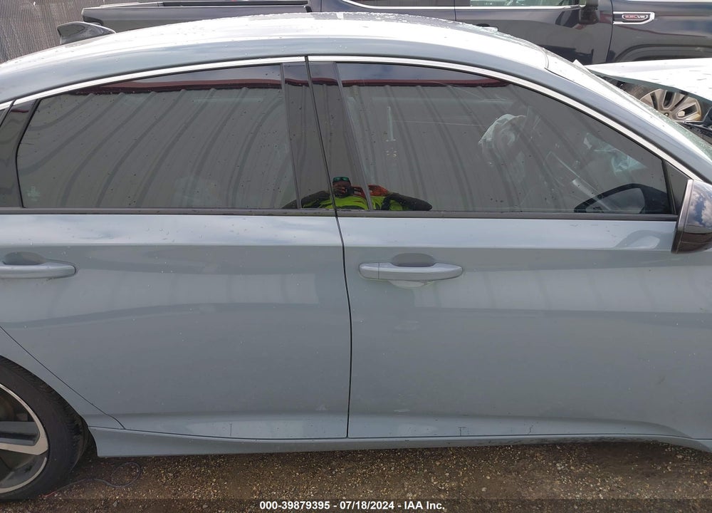 2022 HONDA ACCORD HYBRID SPORT VIN: 1HGCV3F22NA045842