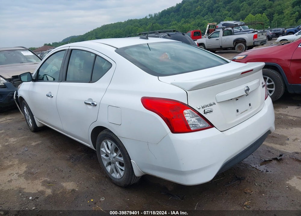 2018 NISSAN VERSA 1.6 SV VIN: 3N1CN7AP1JL821683