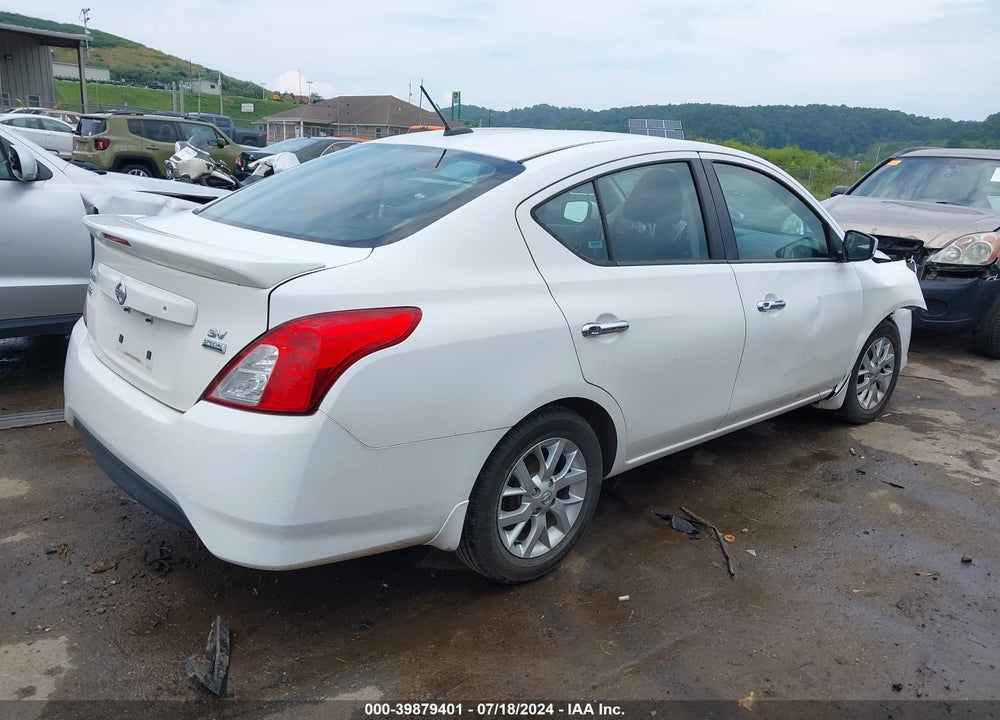 2018 NISSAN VERSA 1.6 SV VIN: 3N1CN7AP1JL821683