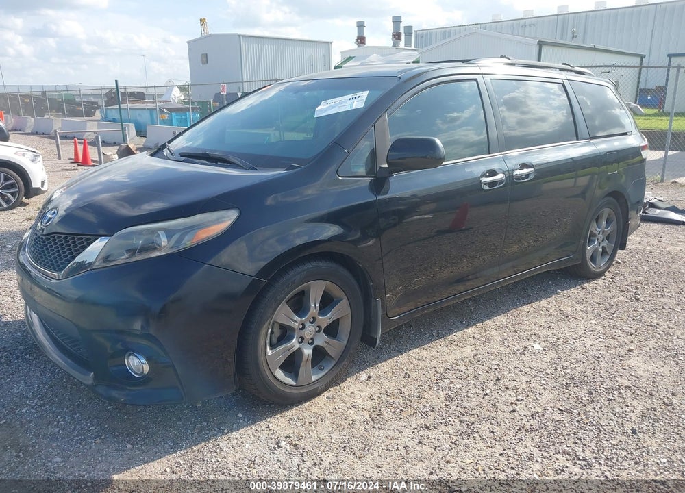 2016 TOYOTA SIENNA SE 8 PASSENGER VIN: 5TDXK3DC4GS750572