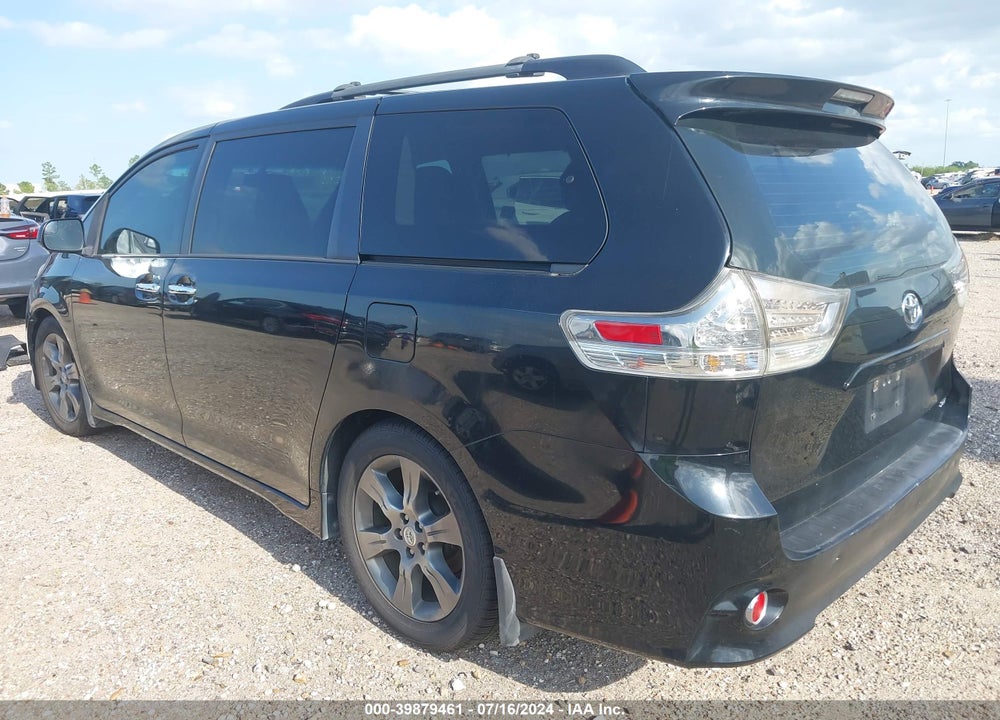 2016 TOYOTA SIENNA SE 8 PASSENGER VIN: 5TDXK3DC4GS750572