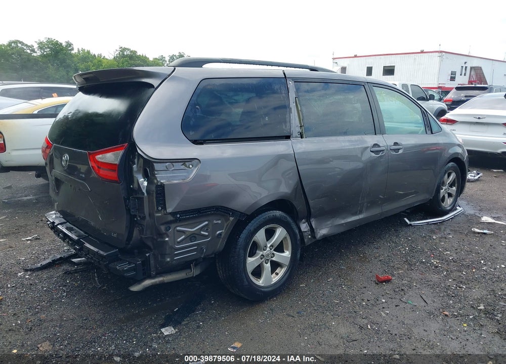 2017 TOYOTA SIENNA LE 8 PASSENGER VIN: 5TDKZ3DC4HS791226
