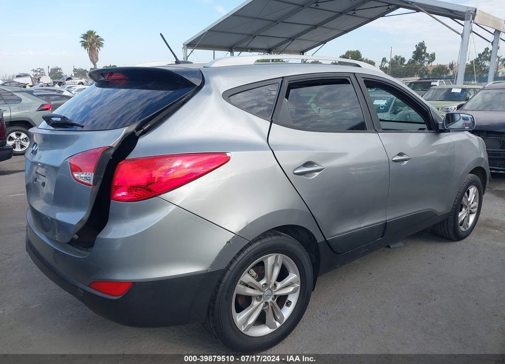 2015 HYUNDAI TUCSON SE VIN: KM8JU3AG9FU058630