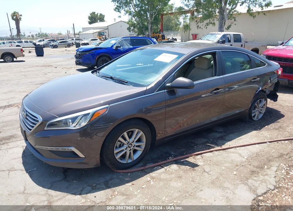 2015 HYUNDAI SONATA SE VIN: 5NPE24AF9FH220551