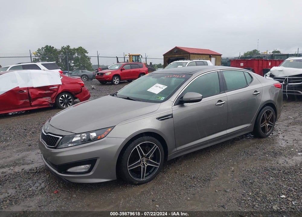 2012 KIA OPTIMA VIN: 5XXGR4A68CG008008