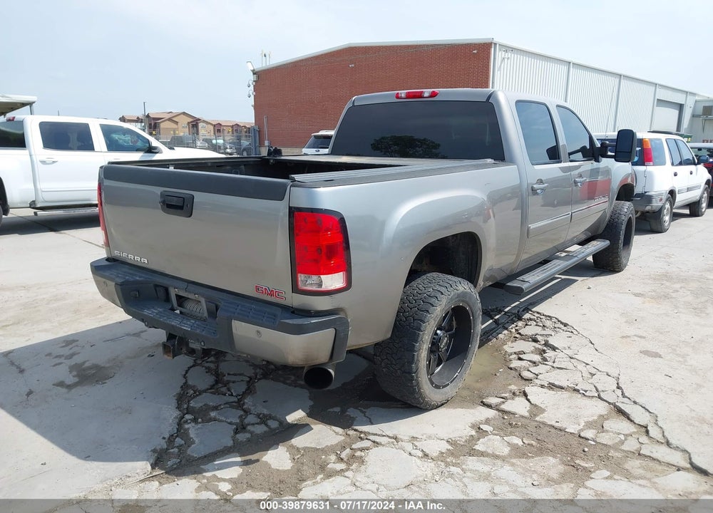 2013 GMC SIERRA 2500HD VIN: 1GT125E85DF214043