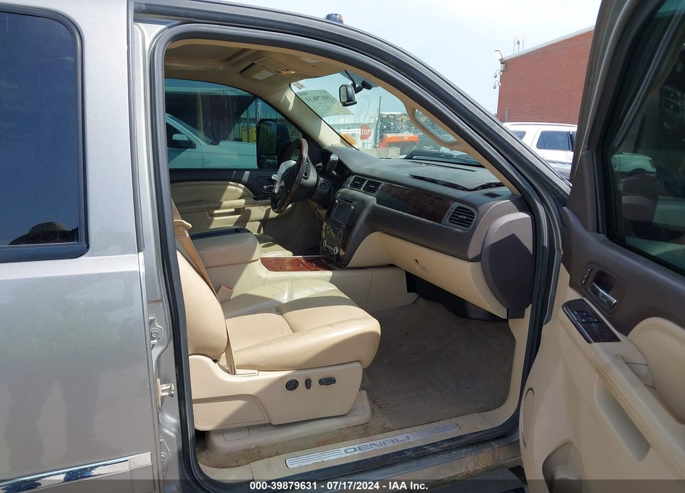 2013 GMC SIERRA 2500HD VIN: 1GT125E85DF214043