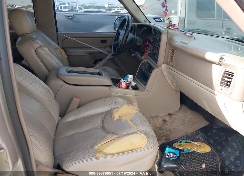 2005 CHEVROLET TAHOE LS VIN: 1GNEC13T45R189867