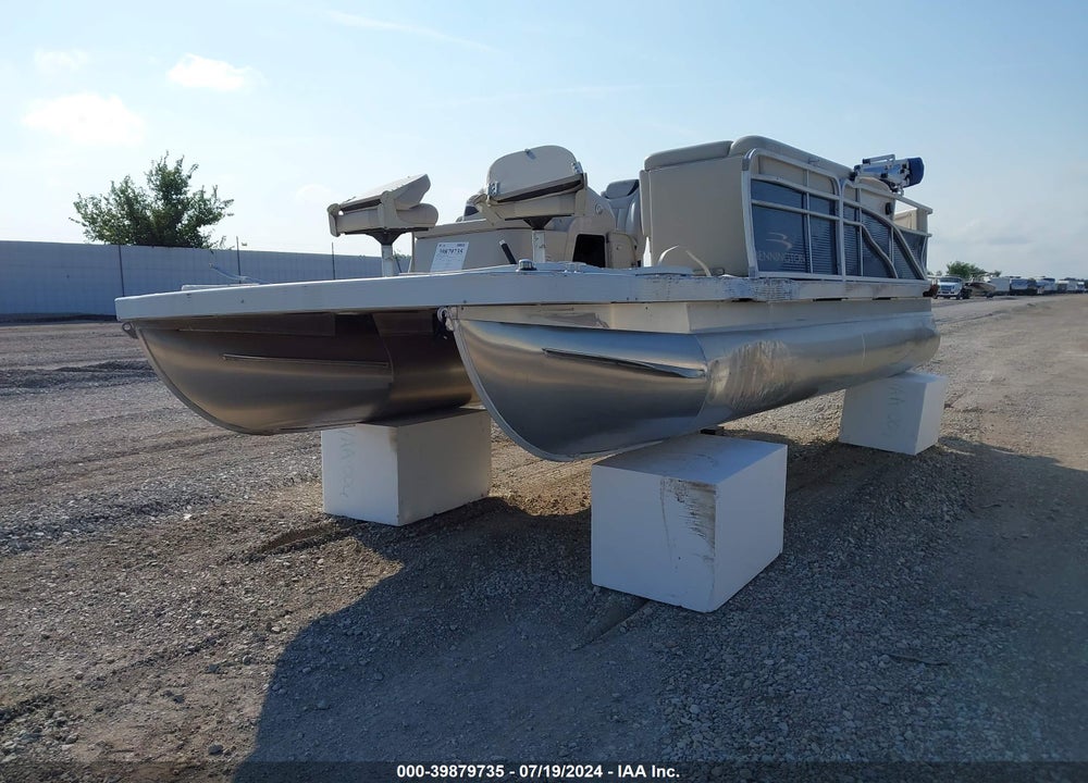 2019 BENNINGTON 20SFV VIN: ETWG7582L819