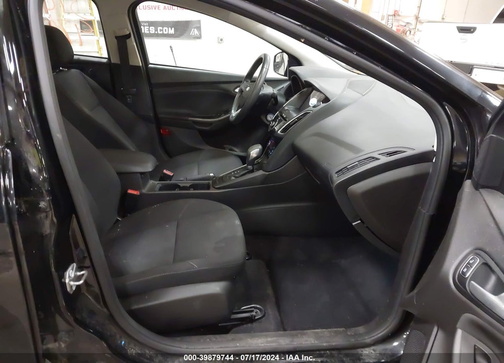 2018 FORD FOCUS SEL VIN: 1FADP3H2XJL254325