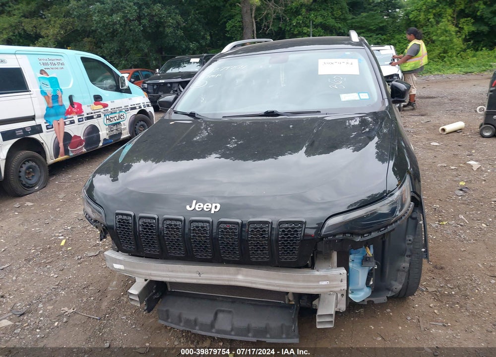 2019 JEEP CHEROKEE LATITUDE FWD VIN: 1C4PJLCB0KD393004