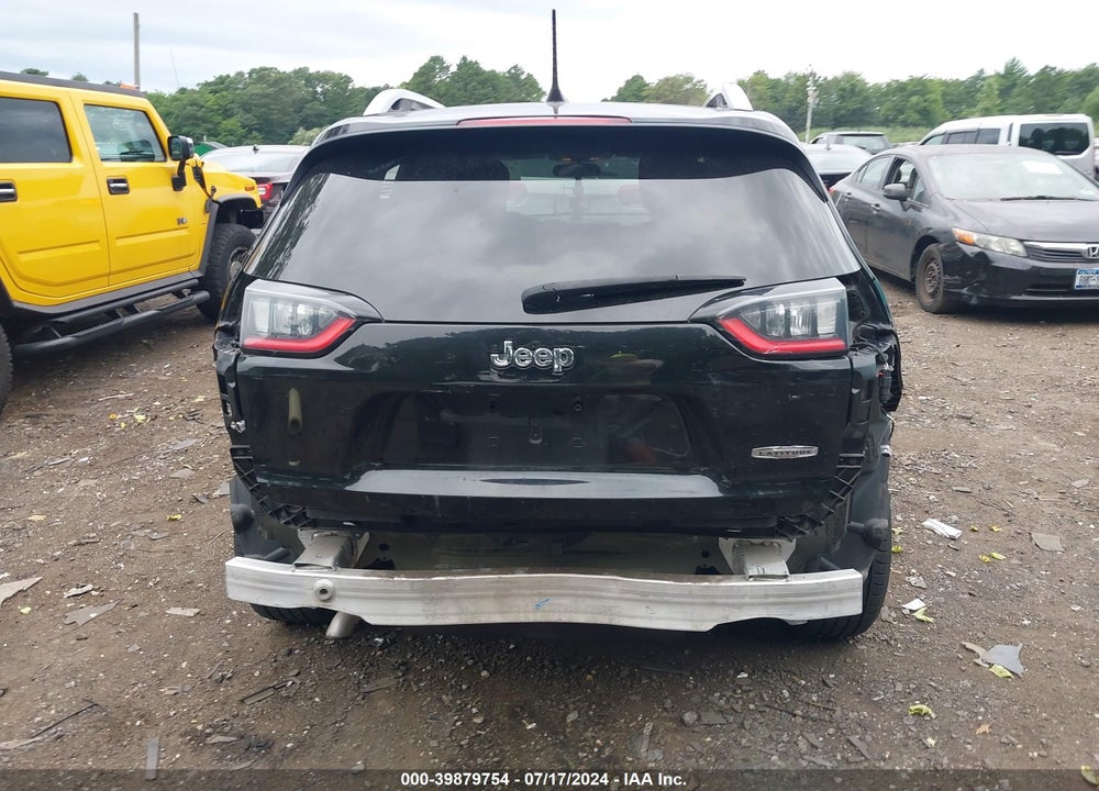2019 JEEP CHEROKEE LATITUDE FWD VIN: 1C4PJLCB0KD393004