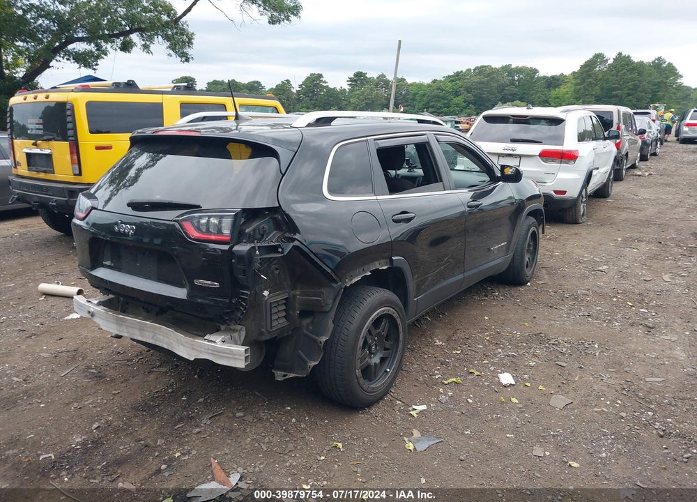 2019 JEEP CHEROKEE LATITUDE FWD VIN: 1C4PJLCB0KD393004