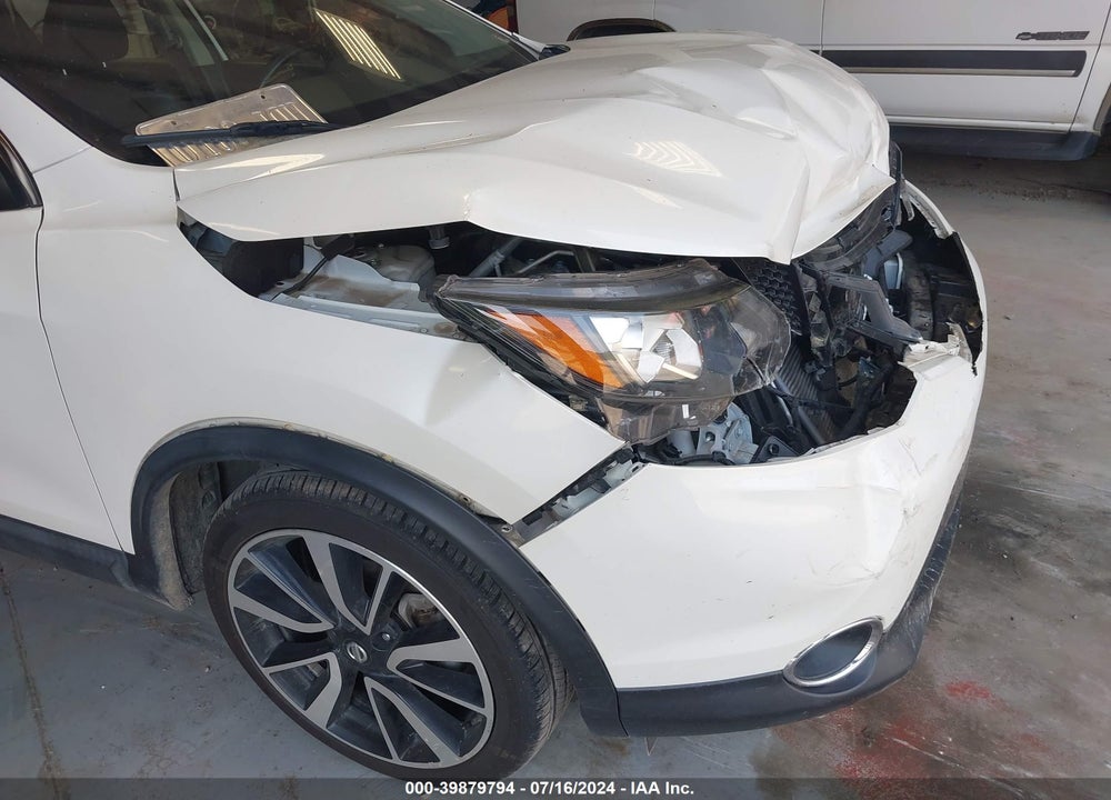 2017 NISSAN ROGUE SPORT SL VIN: JN1BJ1CR2HW112686