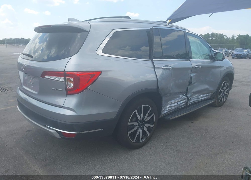 2021 HONDA PILOT 2WD TOURING 8 PASSENGER VIN: 5FNYF5H90MB027160