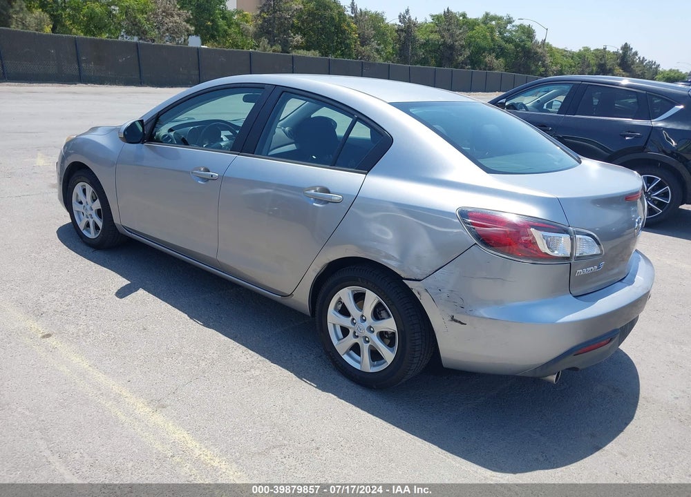 2011 MAZDA 3 I TOURING VIN: JM1BL1VGXB1460145