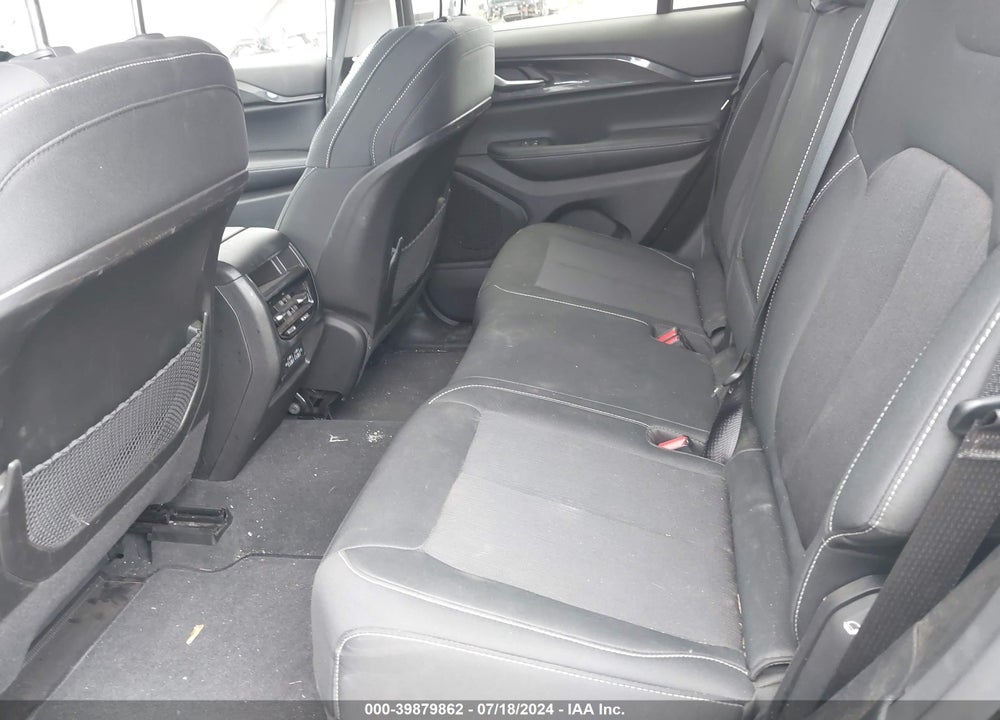 2023 JEEP GRAND CHEROKEE LAREDO 4X4 VIN: 1C4RJHAG1PC529321