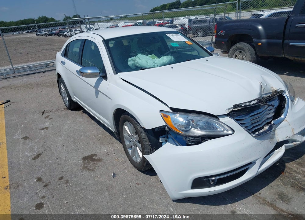 2014 CHRYSLER 200 VIN: 1C3CCBCG7EN173084