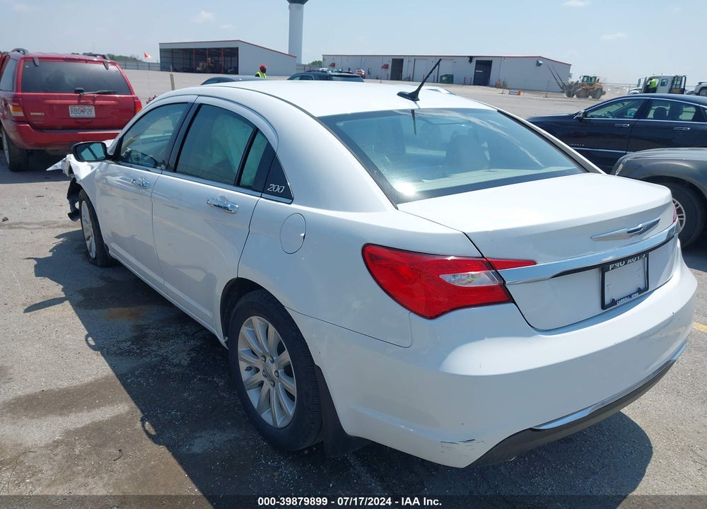 2014 CHRYSLER 200 VIN: 1C3CCBCG7EN173084